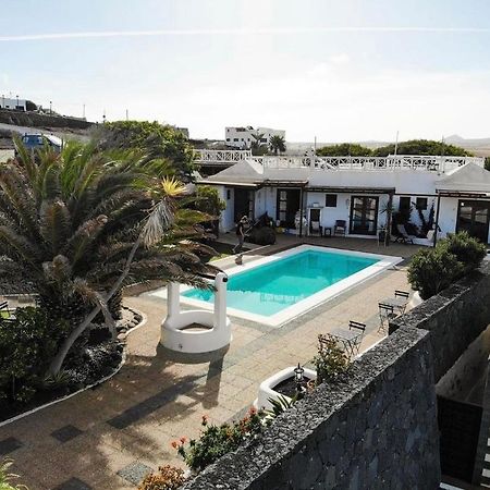 Oasis Surf House Appartamento Soo Esterno foto